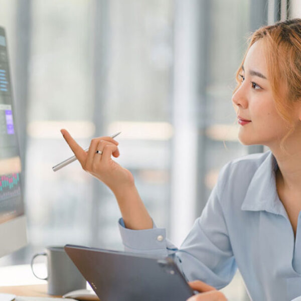 Tips for Small Businesses to Choose the Right CRM System