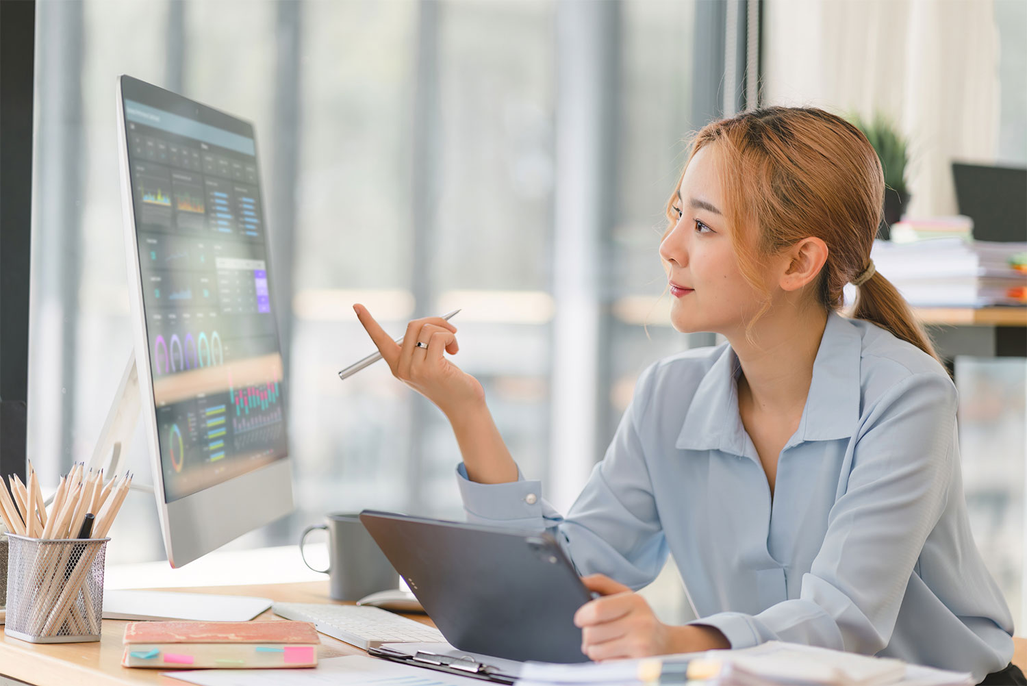 Tips for Small Businesses to Choose the Right CRM System